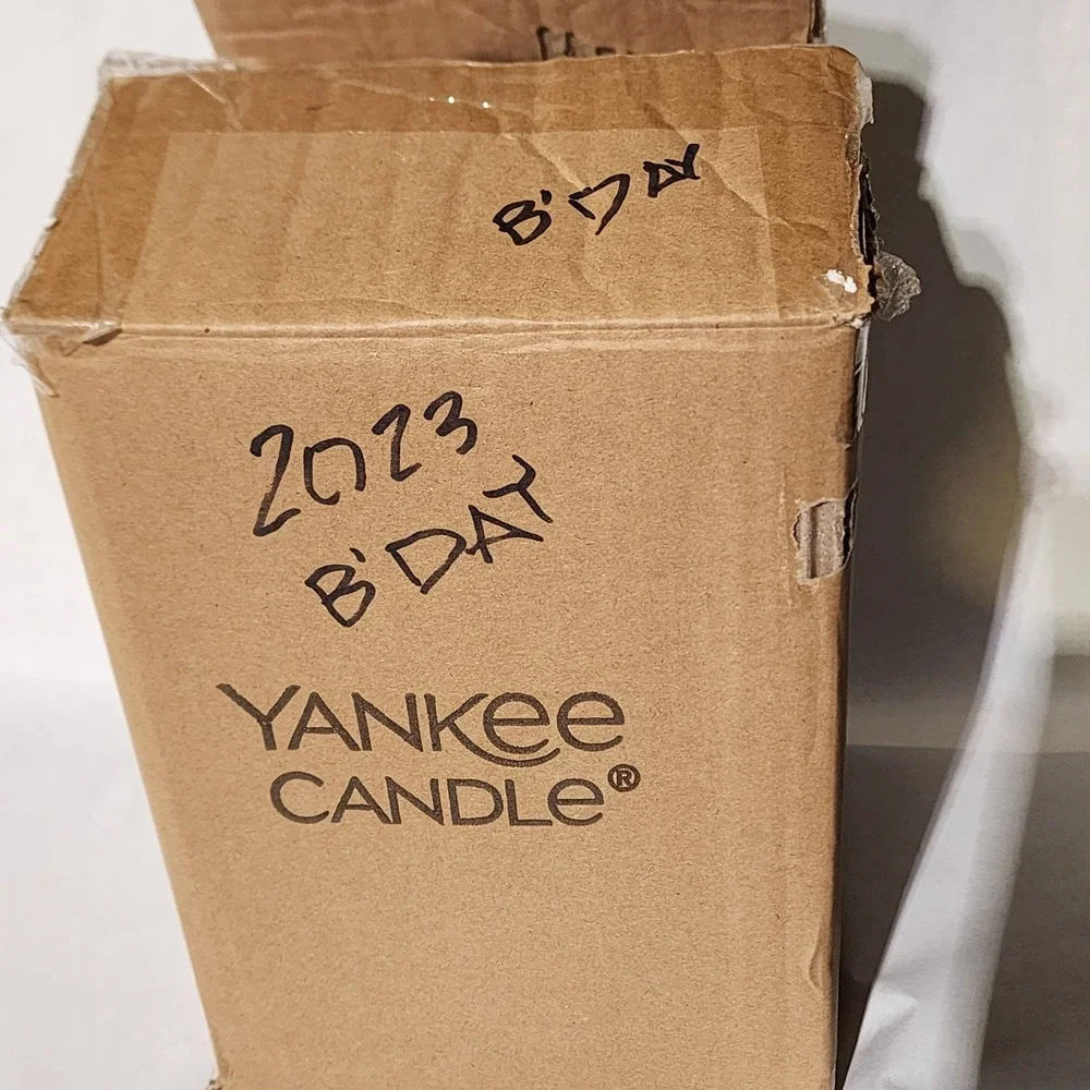 Yankee‎ Candle Boney Bunch Skeleton 